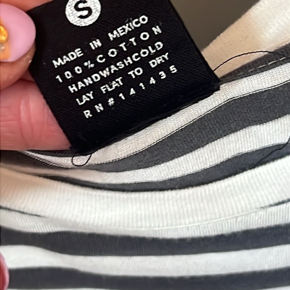 DAY ~ Santa Cruz Skateboards Striped Tee - Picture 10 of 11